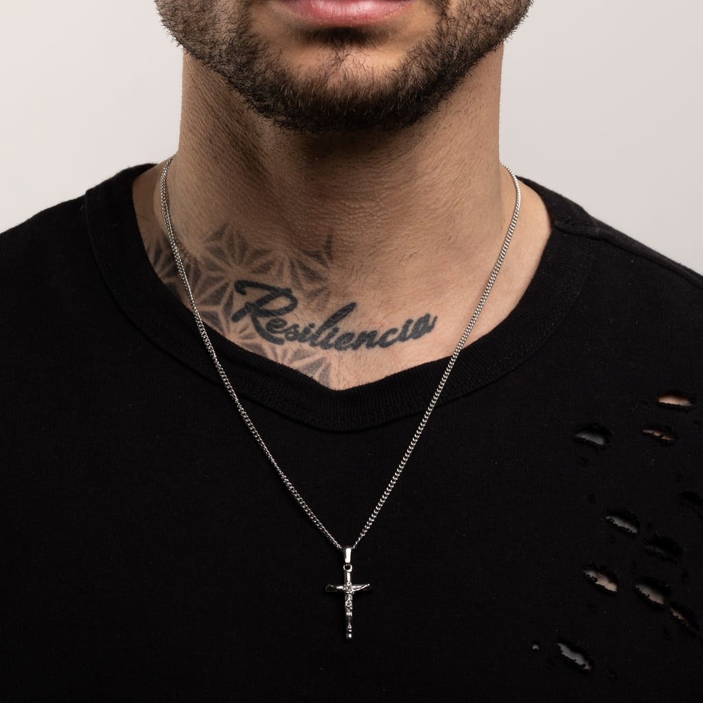 Colgante Diavlo Cruz Oro Blanco 18K