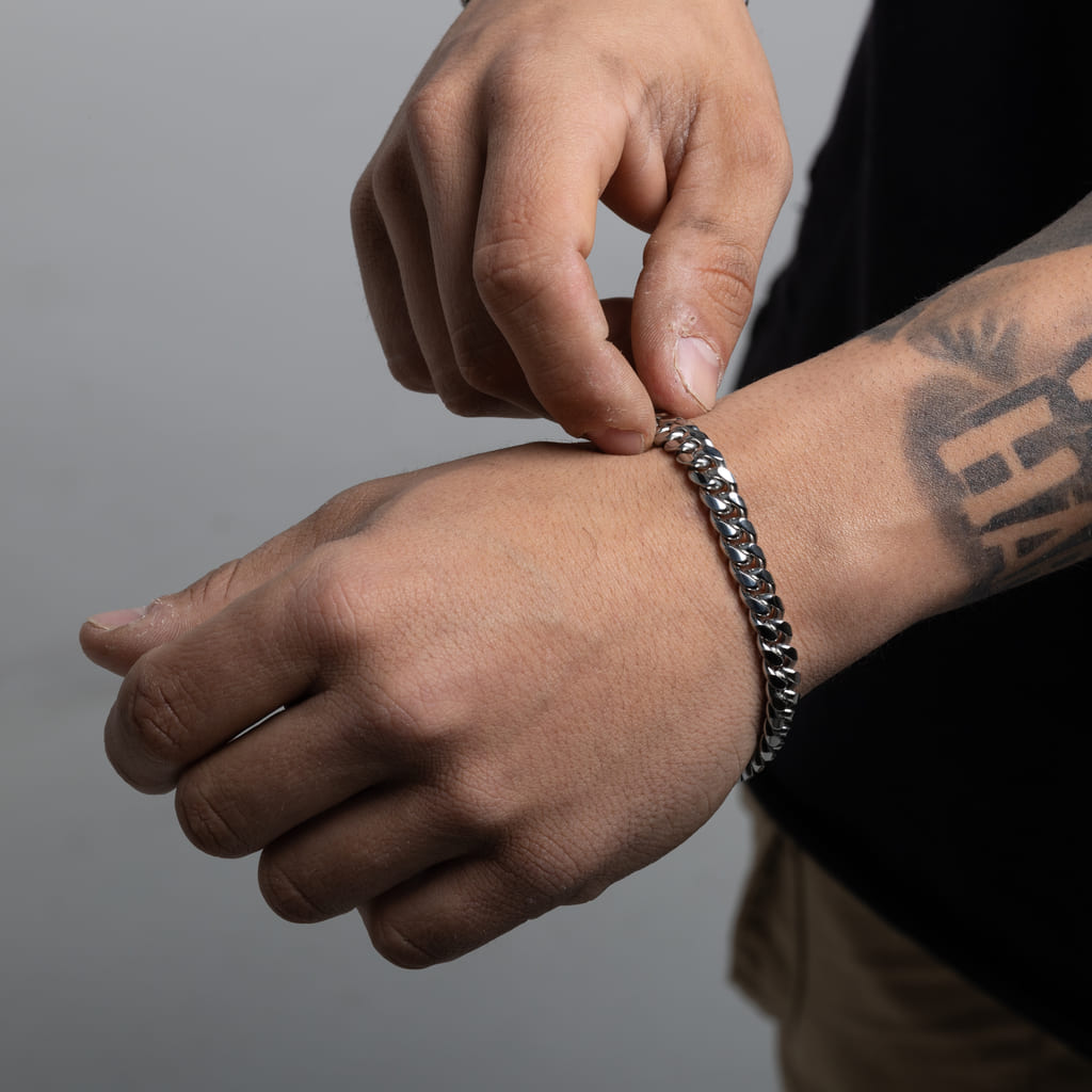 Pulsera Diavlo Cuban 8 Mm Oro Blanco 18K