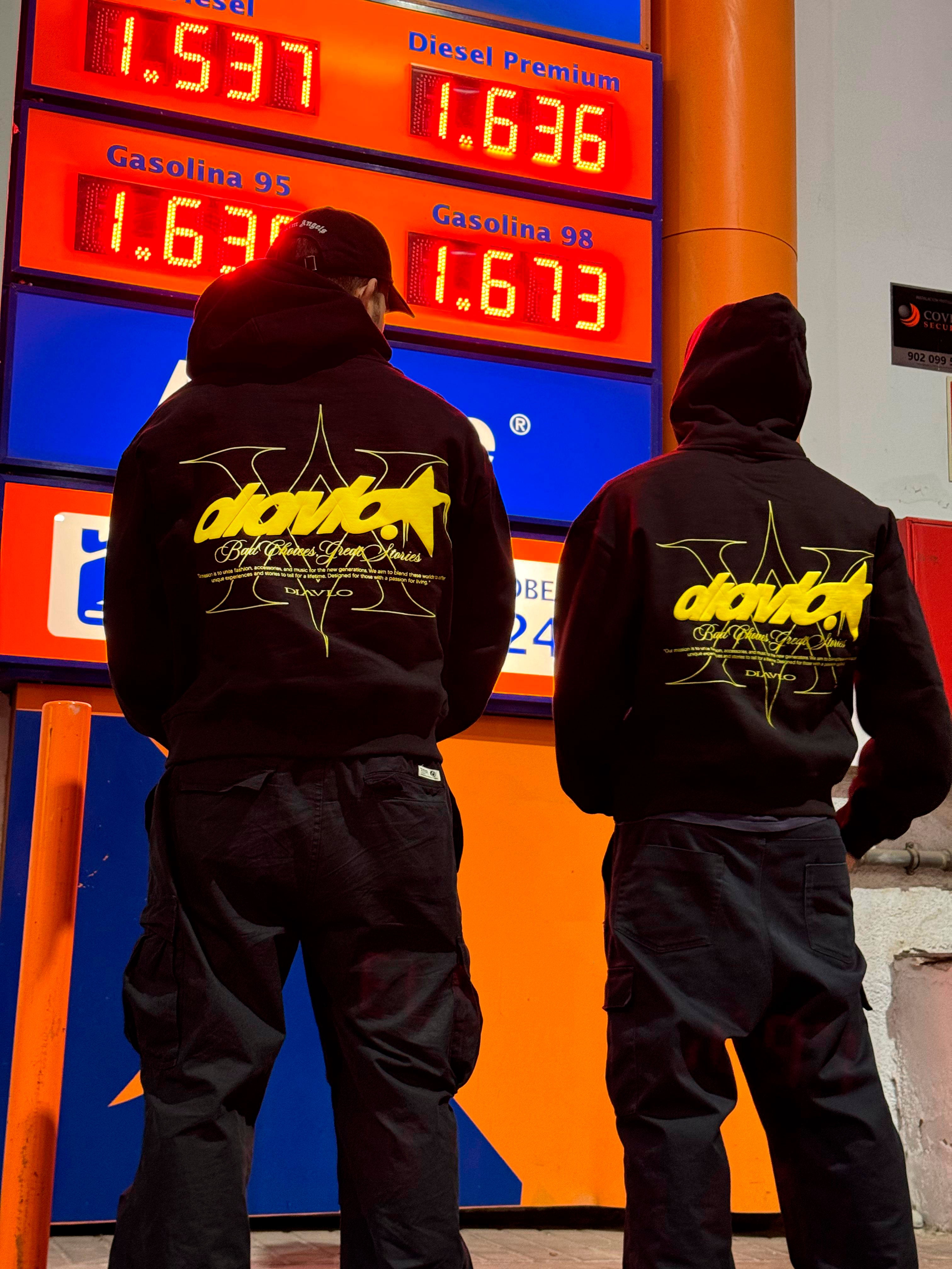 Sudadera Bad Choices Great Stories - Diavlo (BLACK/YELLOW)