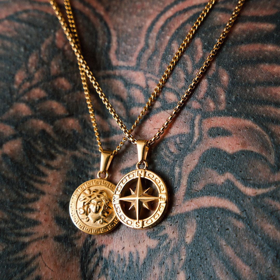 Diavlo Compass Gold Pendant