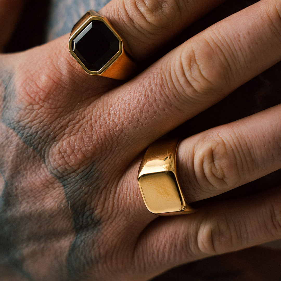 Anillo Diavlo Sello Oro 18K