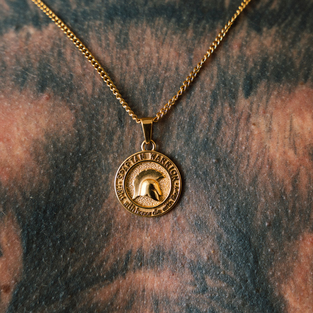 Diavlo Compass Gold Pendant